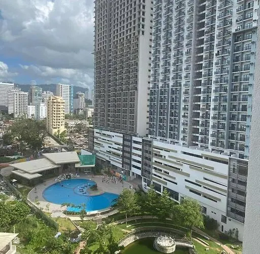 Compact Near Ayala W Wifi Balcony