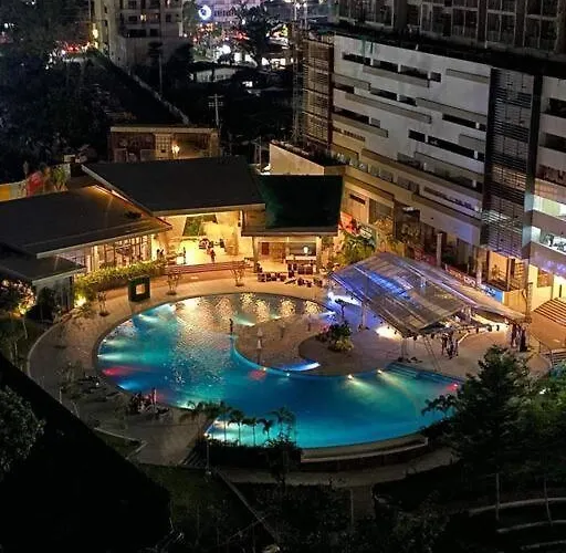 Apartment Compact Near Ayala W Wifi Balcony